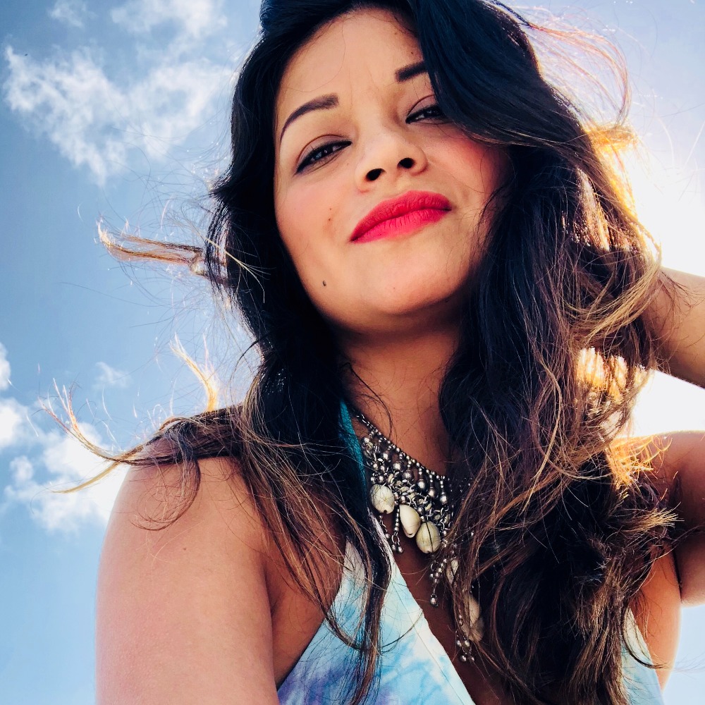 Meet your Posher, Mariela